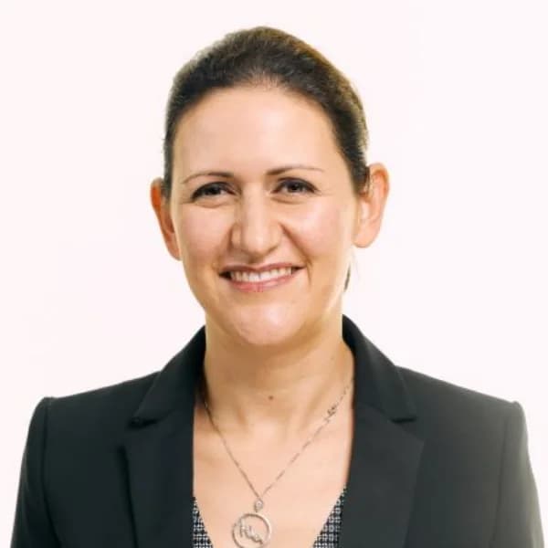 Roshanak Ramezani, MD